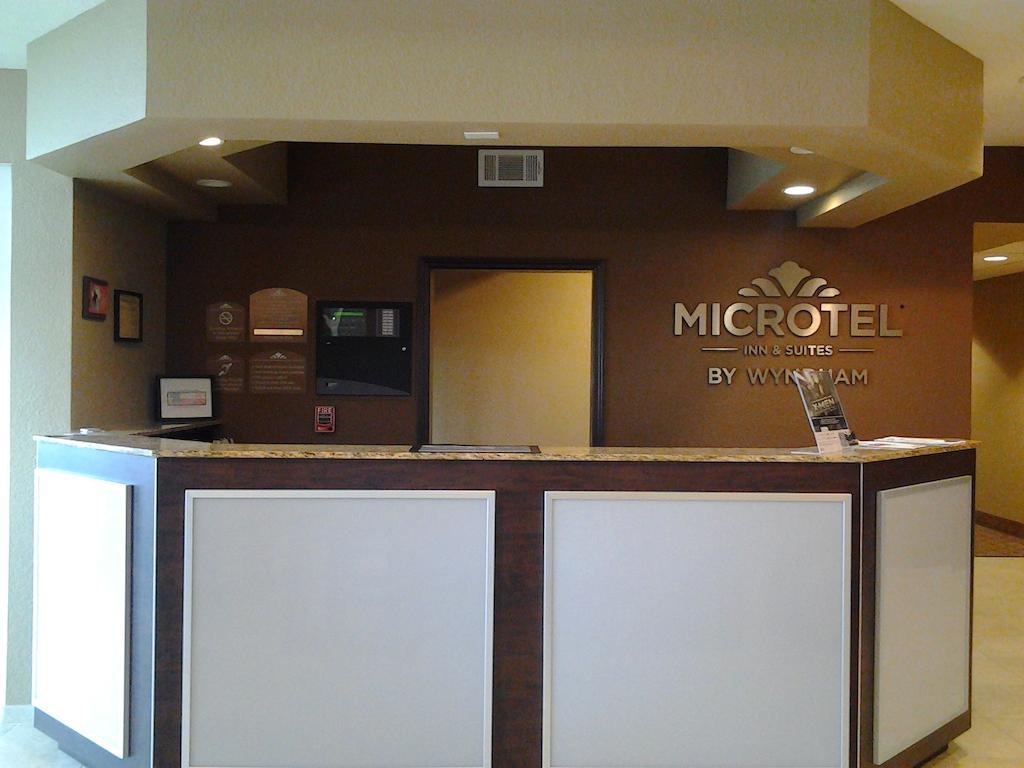 Microtel Inn & Suites Котула Екстериор снимка