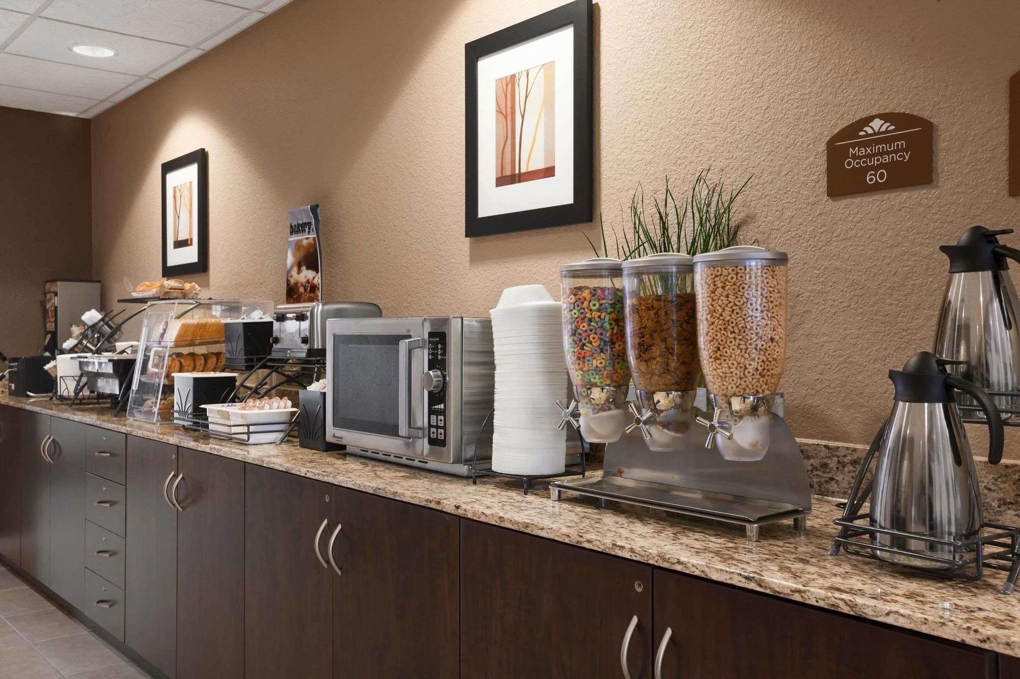 Microtel Inn & Suites Котула Екстериор снимка
